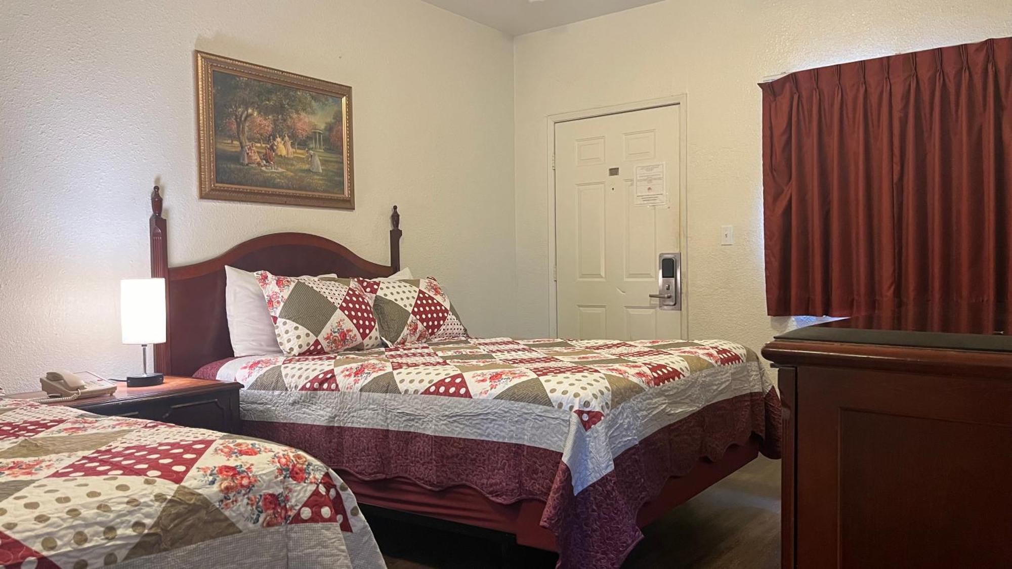Economy Motel 2*